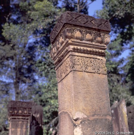 Banteay Srei 1 (Click for next image)